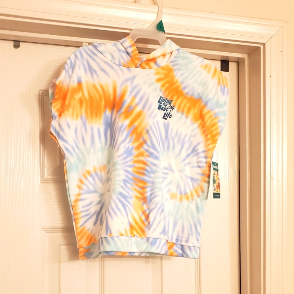 Girls tie dye, short sleeved hoodie